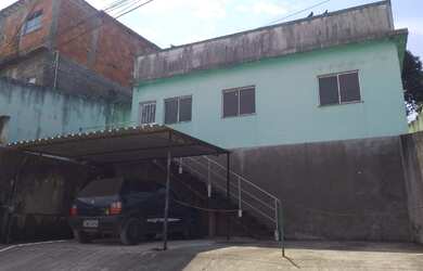 Imagem: A casa possui 2 Dormitórios, 1 Banheiro, 1 Vaga na garagem