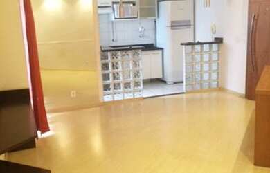 Imagem: O apartamento possui 3 Dormitórios, 1 Banheiro, 1 Vaga na garagem