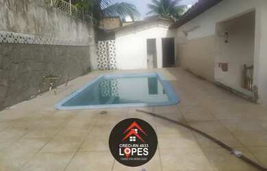 Imagem: A casa possui 5 Dormitórios, 5 Vagas na garagem e está localizado