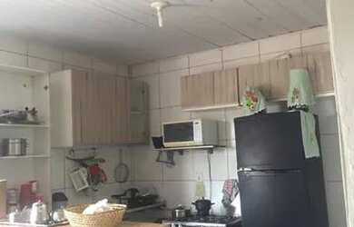 Imagem: A casa possui 1 Dormitório, 1 Banheiro e está localizado