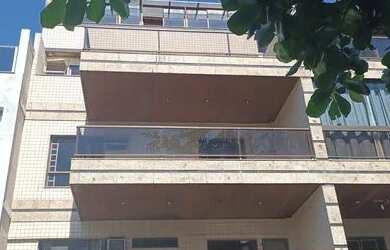 Imagem: O apartamento na cobertura possui 3 Dormitórios, 2 Banheiros