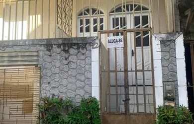 Imagem: A casa possui 2 Dormitórios e 1 Banheiro e está localizado