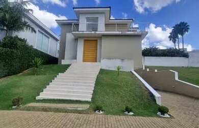 Imagem: A casa em condomínio possui 5 Dormitórios, 5 Banheiros, 5