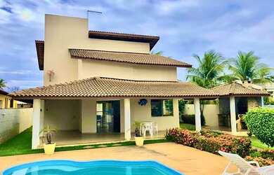 Imagem: A casa em condomínio possui 5 Dormitórios, 3 Banheiros, 2