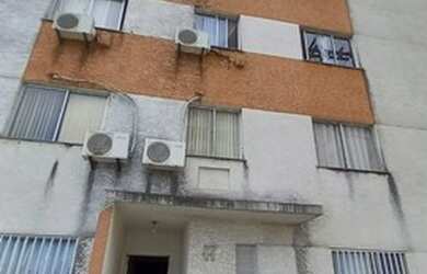 Imagem: O apartamento possui 2 Dormitórios, 1 Banheiro, 2 Vagas na