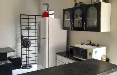 Imagem: A casa possui 2 Dormitórios, 1 Banheiro, 1 Vaga na garagem