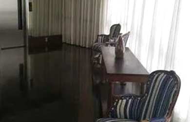 Imagem: O apartamento possui 4 Dormitórios, 5 Banheiros, 4 Vagas na