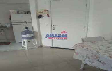 Imagem: A casa possui 2 Dormitórios, 1 Banheiro, 1 Vaga na garagem