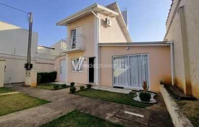 Imagem: A casa em condomínio possui 2 Dormitórios, 3 Banheiros, 2