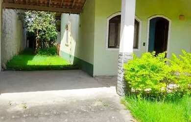 Imagem: A casa possui 2 Dormitórios, 1 Banheiro, 1 Vaga na garagem