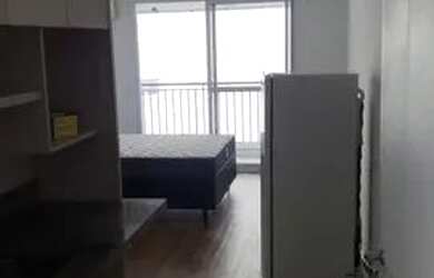Imagem: O studio possui 1 Dormitório, 1 Banheiro, 28m² de Área e