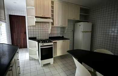 Imagem 8: Espaçoso Apartamento, 143 m2, 3 suites, perto da praia, lavabo em Ponta...