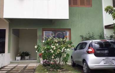 Imagem: A casa possui 4 Dormitórios, 4 Banheiros, 2 Vagas na garagem