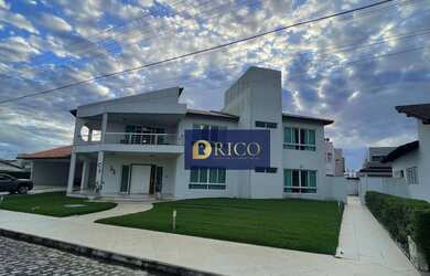 Imagem: A casa possui 5 Dormitórios, 5 Banheiros, 600m² de Área