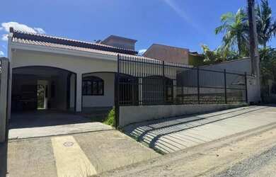 Imagem 2: CASA no PARQUE GUARANI com 3 quartos para VENDA, 130 m²