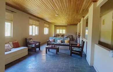 Imagem: O studio possui 1 Dormitório, 1 Banheiro, 2 Vagas na garagem