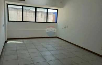 Imagem 11: Sala Comercial à Venda, 28m², R$ 150.000,00 - Edf. Empresarial Niemeyer