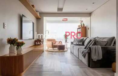 Imagem: O apartamento possui 3 Dormitórios, 3 Banheiros, 2 Vagas na