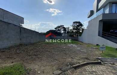 Imagem: O terreno possui 358m² de Área e está localizado em Jardim
