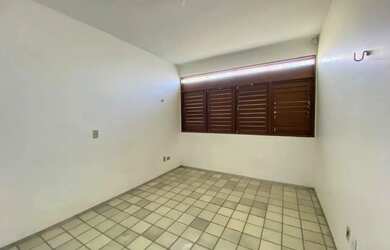 Imagem 14: Térrea para venda possui 450 metros quadrados com 4 quartos em Mirante...