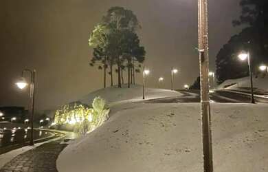 Imagem: O terreno possui 1.054m² de Área e está localizado em Gramado