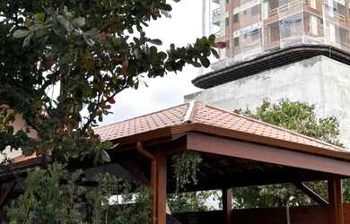 Imagem: Casa a poucos metros do mar em Porto belo SC