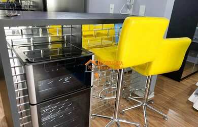 Imagem: O apartamento possui 1 Dormitório, 1 Banheiro, 1 Vaga na garagem