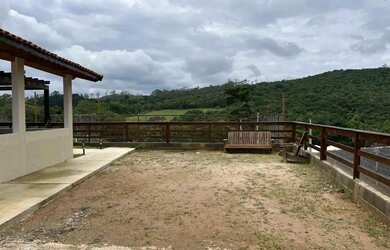 Imagem: O terreno possui 1000m² de Área e está localizado em Centro