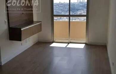 Imagem: O apartamento possui 3 Dormitórios, 1 Banheiro, 1 Vaga na garagem