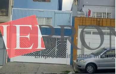 Imagem: A casa possui 3 Dormitórios, 3 Banheiros, 2 Vagas na garagem