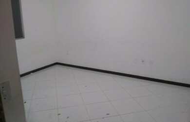 Imagem: A casa possui 2 Dormitórios, 2 Banheiros, 2 Vagas na garagem