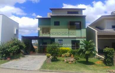 Imagem: A casa em condomínio possui 3 Dormitórios, 3 Banheiros, 2