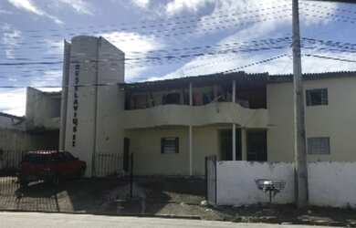 Imagem 13: Aluga-se apartamentos em vários bairros da capital com 1, 2 e 3 quartos