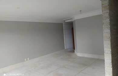 Imagem: O apartamento possui 1 Dormitório, 3 Banheiros, 2 Vagas na