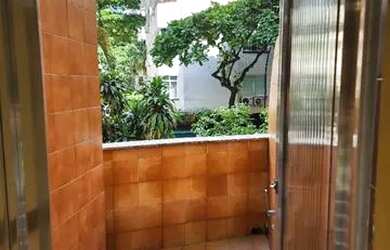 Imagem 5: apartamento de 2 quartos com uma quadra da praia de Copacabana