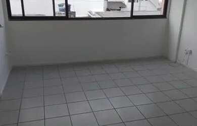 Imagem: O depósito possui 25m² de Área e está localizado em Várzea