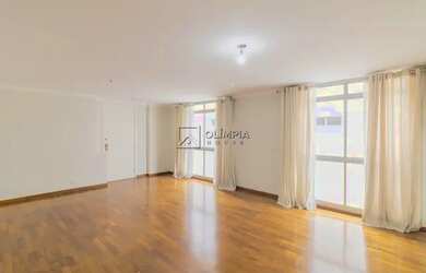 Imagem: O apartamento para alugar possui 4 Dormitórios, 2 Banheiros