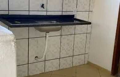 Imagem: A casa possui 1 Dormitório, 1 Banheiro e está localizado