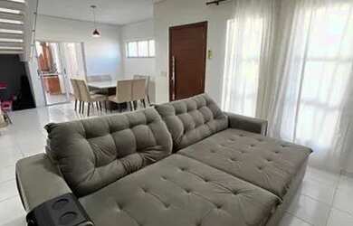 Imagem: A casa em condomínio possui 3 Dormitórios, 3 Banheiros, 1