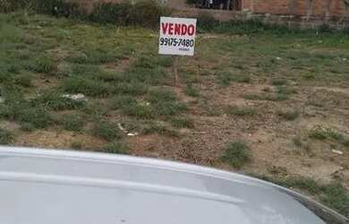 Imagem: O terreno possui 300m² de Área e está localizado em Senador