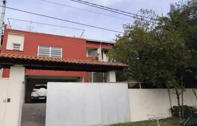 Imagem: A casa em condomínio possui 3 Dormitórios, 5 Banheiros, 4