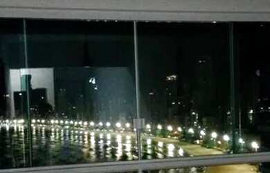 Imagem 15: Luxuoso flat B. Camburiú frente para o mar, 18º andar, diária R$450,00