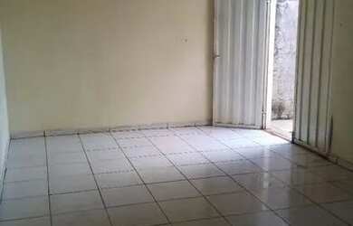 Imagem 5: Salãozinho com cozinha e wc Edicula nos fundos em Ipigua bairro Res Atenas