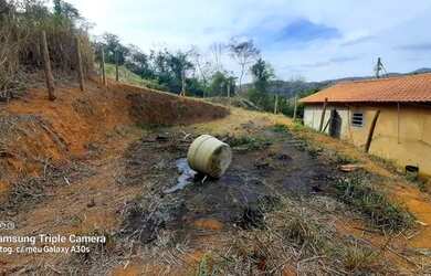 Imagem: O terreno possui 246m² de Área e está localizado em Areal