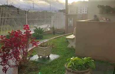 Imagem: O apartamento possui 3 Dormitórios, 1 Banheiro, 1 Vaga na garagem