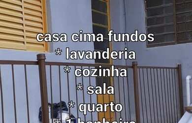 Imagem: A casa possui 5 Banheiros, 2 Vagas na garagem e 250m² de Área