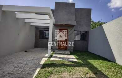 Imagem: A casa possui 3 Dormitórios, 1 Banheiro, 1 Vaga na garagem