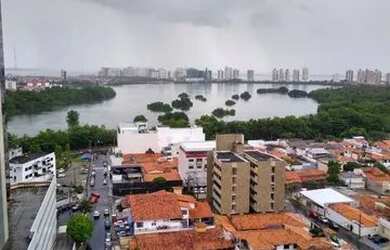 Imagem: O apartamento possui 3 Dormitórios, 2 Banheiros, 2 Vagas na