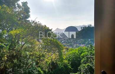 Imagem: A casa em condomínio possui 3 Dormitórios, 2 Banheiros, 150m²