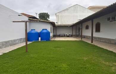 Imagem: A casa em condomínio possui 4 Dormitórios, 4 Banheiros, 3